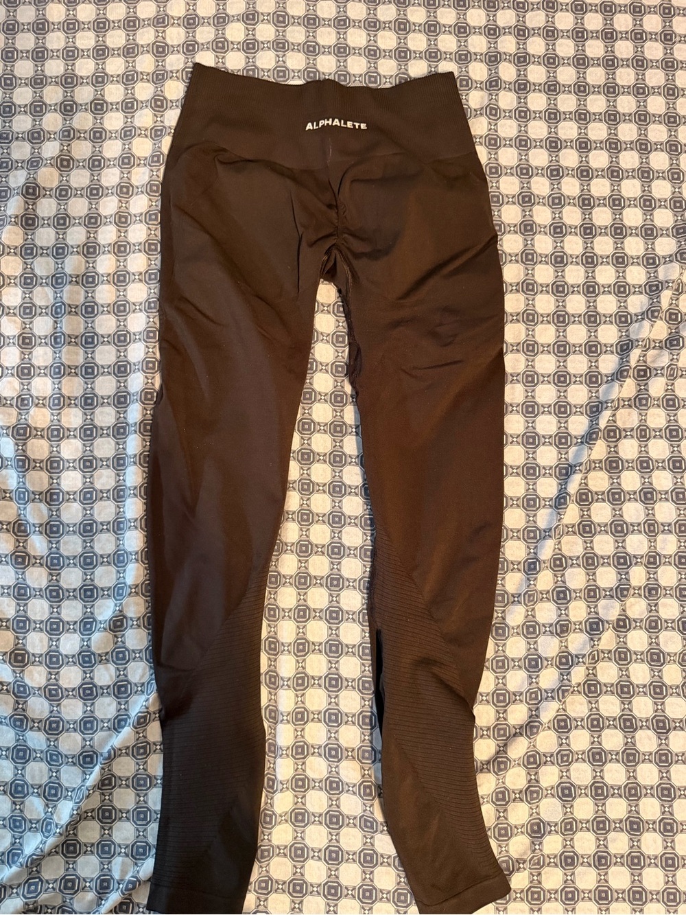 Alphalete Black Revive High Waisted Butt Scrunched Leggings (2 available) - Picture 3 of 11